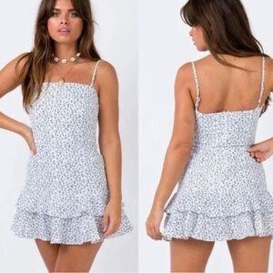 Princess Polly mini dress size 0, white with dark blue floral pattern